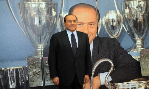 Berlusconi scarica il peso sul prossimo governo